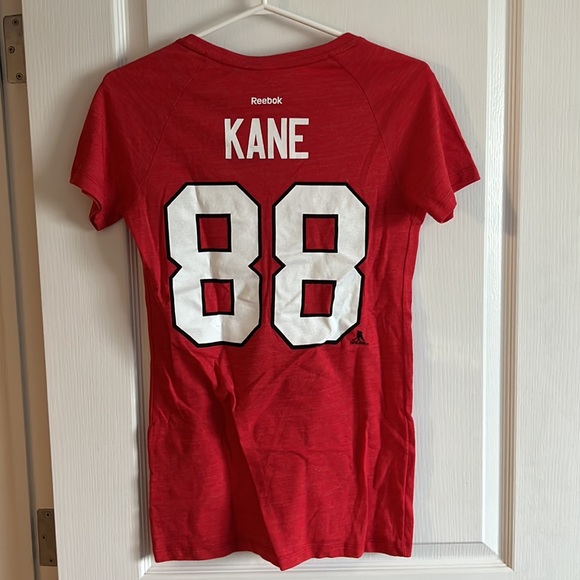 Reebok Blackhawks Womens player shirt Patrick Kane Sz M wmns NWT VTG - Picture 2 of 3